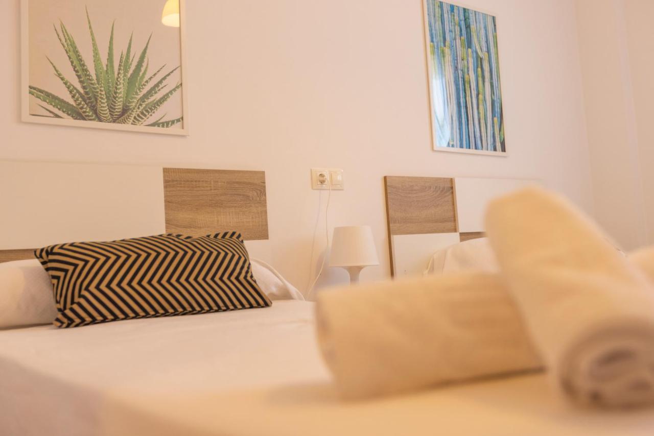 Apartagal-Playa De Llas, Foz Exterior photo