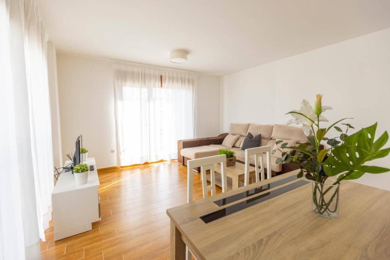 Apartagal-Playa De Llas, Foz Exterior photo