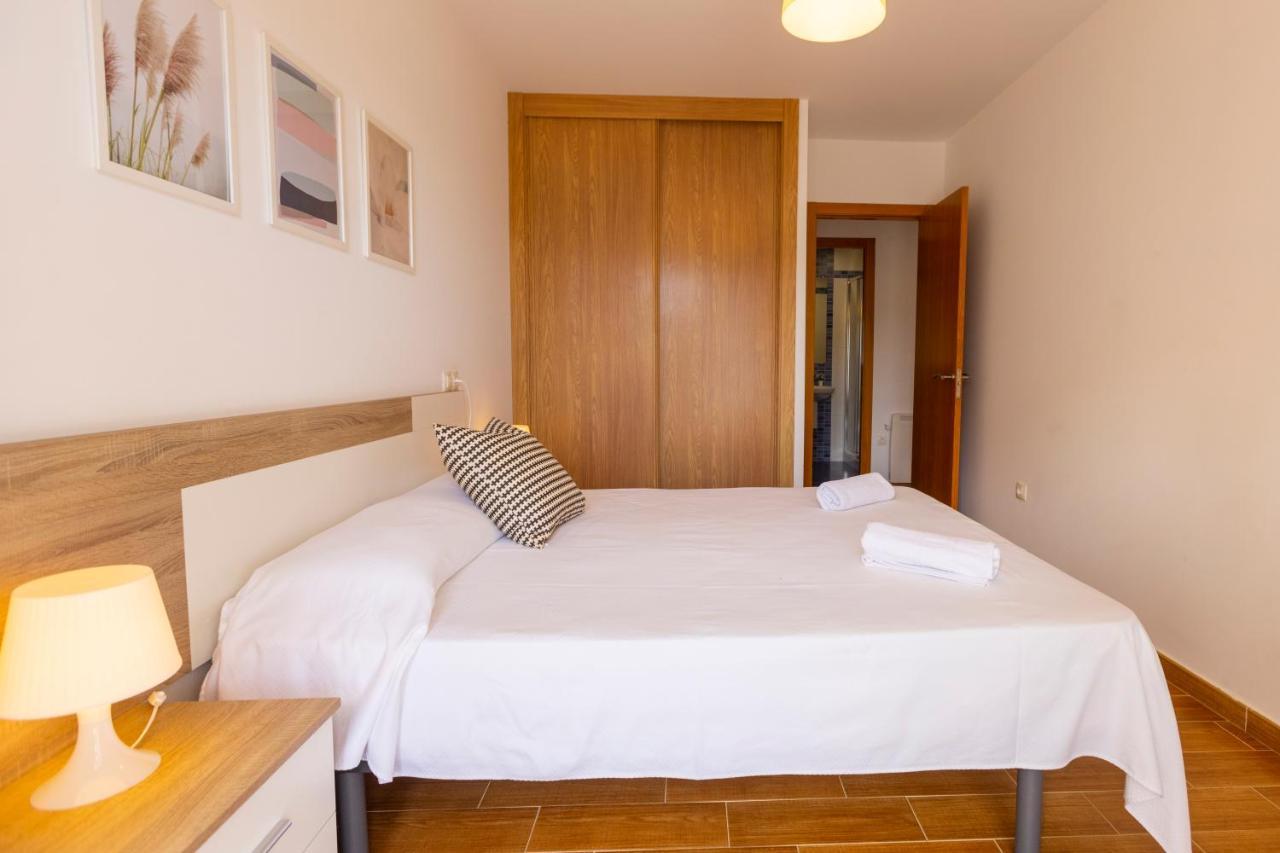 Apartagal-Playa De Llas, Foz Exterior photo